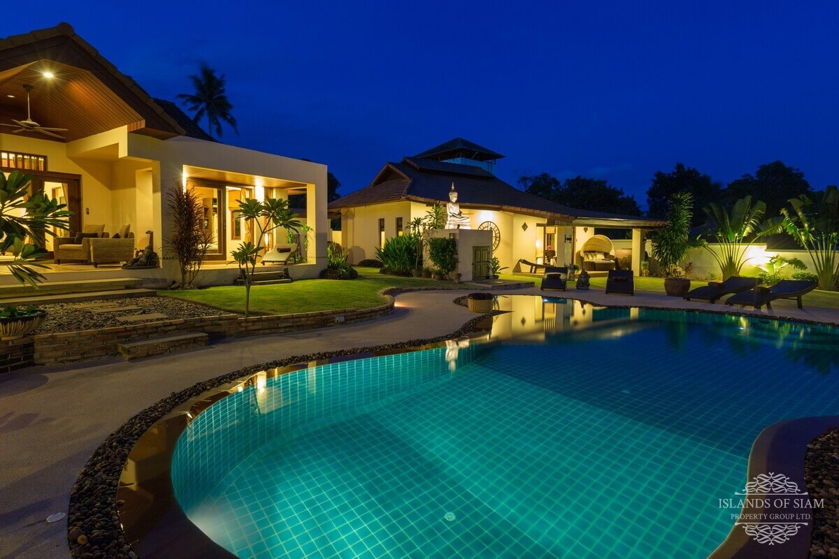 stunning-villa-with-pool-and-jacuzzi-samui-rental-villas