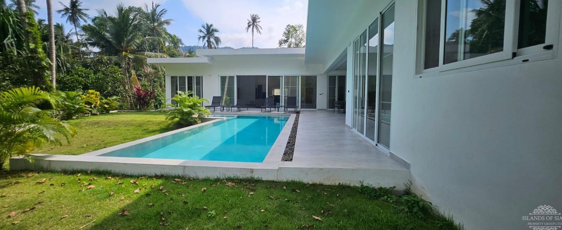  Beautiful 4-Bedroom Pool Villa in Lamai