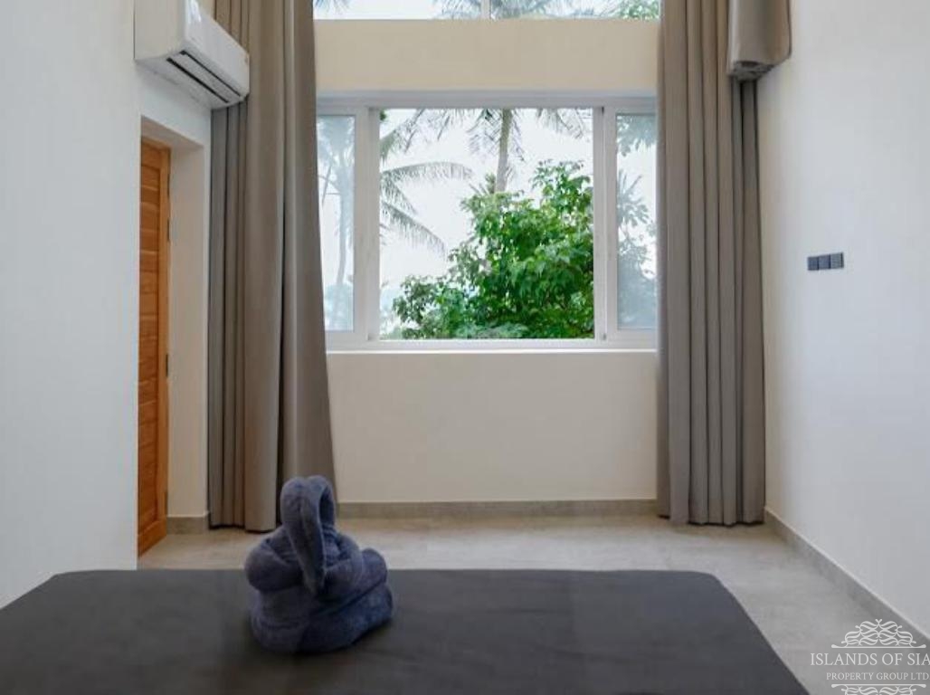 Stunning 5 bedrooms pool villa sea view