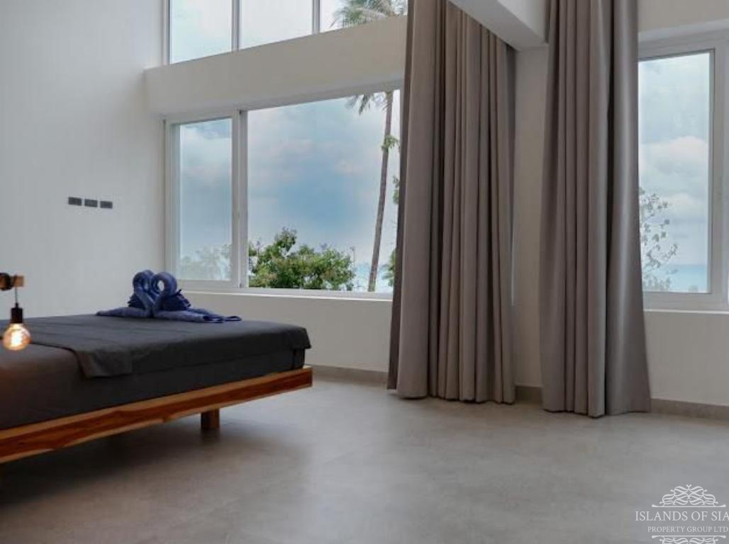 Stunning 5 bedrooms pool villa sea view