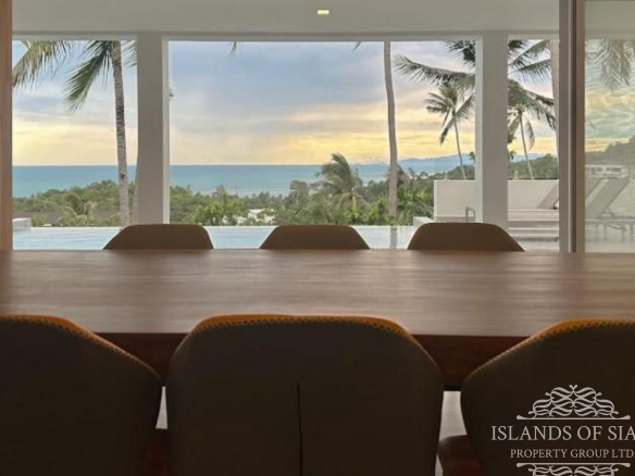 Stunning 5 bedrooms pool villa sea view