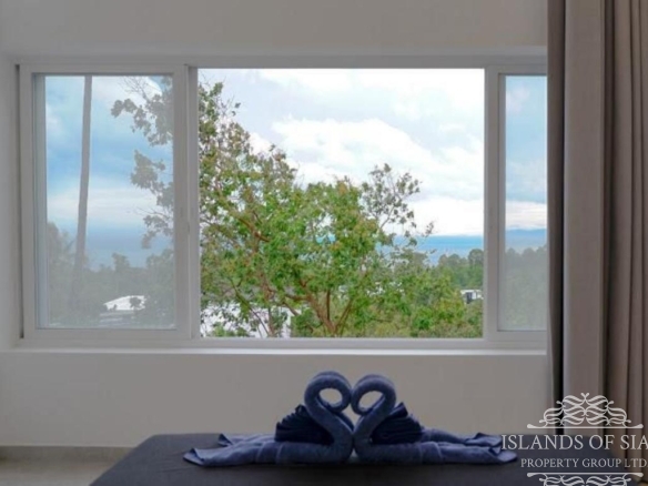 Stunning 5 bedrooms pool villa sea view